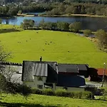 Apartment Nesvika Nature Reserve Only 20 Min Away From